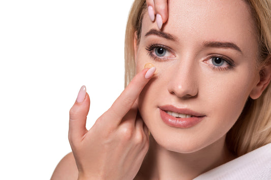 How to choose the Best coloured contact lenses for Parties, Weddings, and Proms