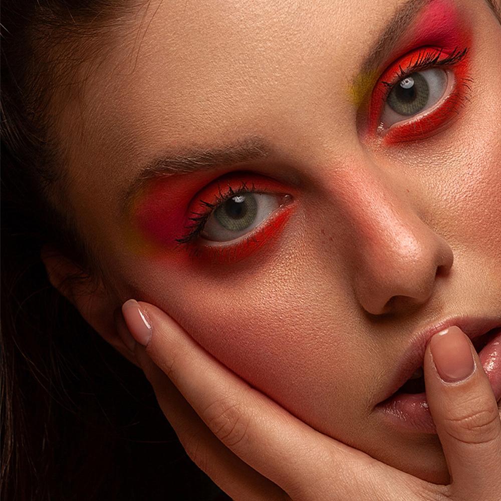 Hidrocor Amber Yellow Colored Contacts